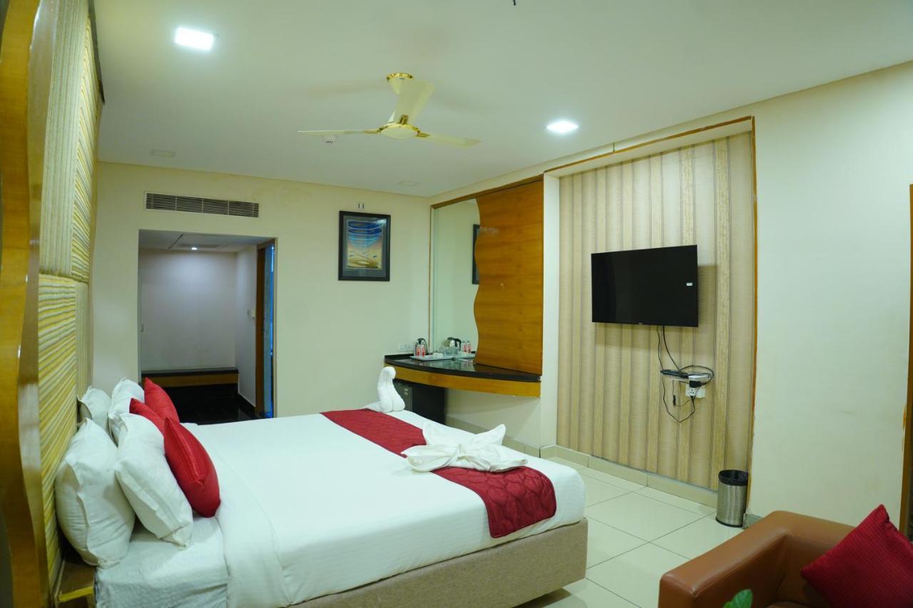 Hotel Grand Nagarjuna By Konark Hotels Guntūr Εξωτερικό φωτογραφία